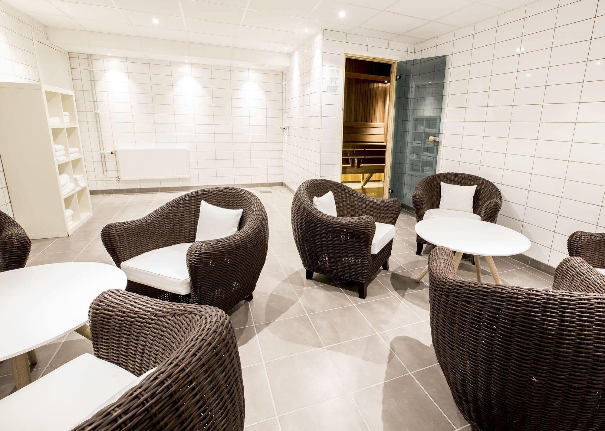 ארייפלוג Simloc Hotel Drottninggatan מראה חיצוני תמונה