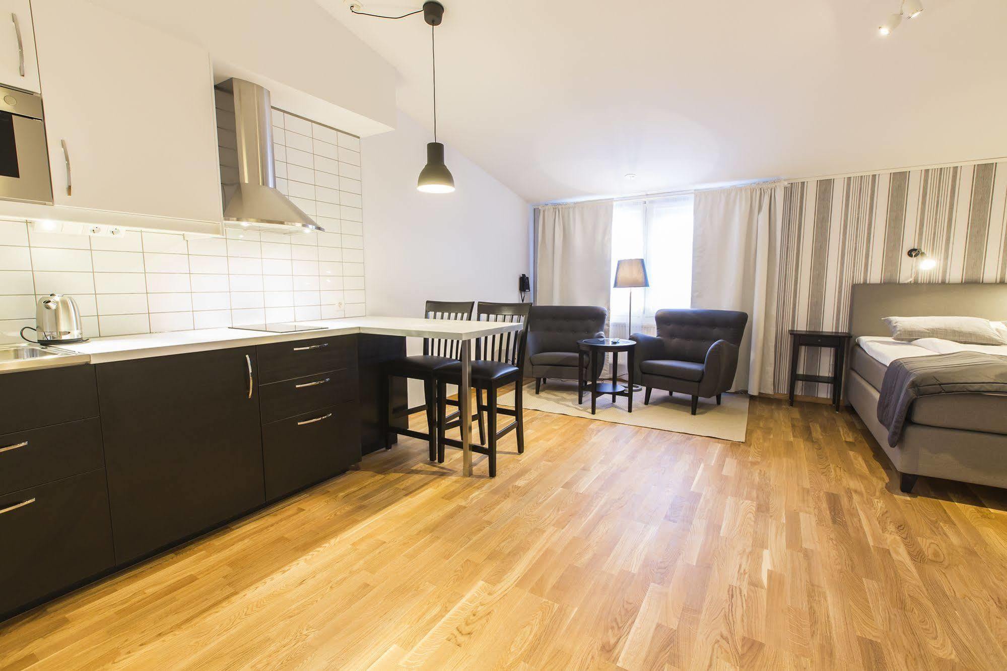 ארייפלוג Simloc Hotel Drottninggatan מראה חיצוני תמונה